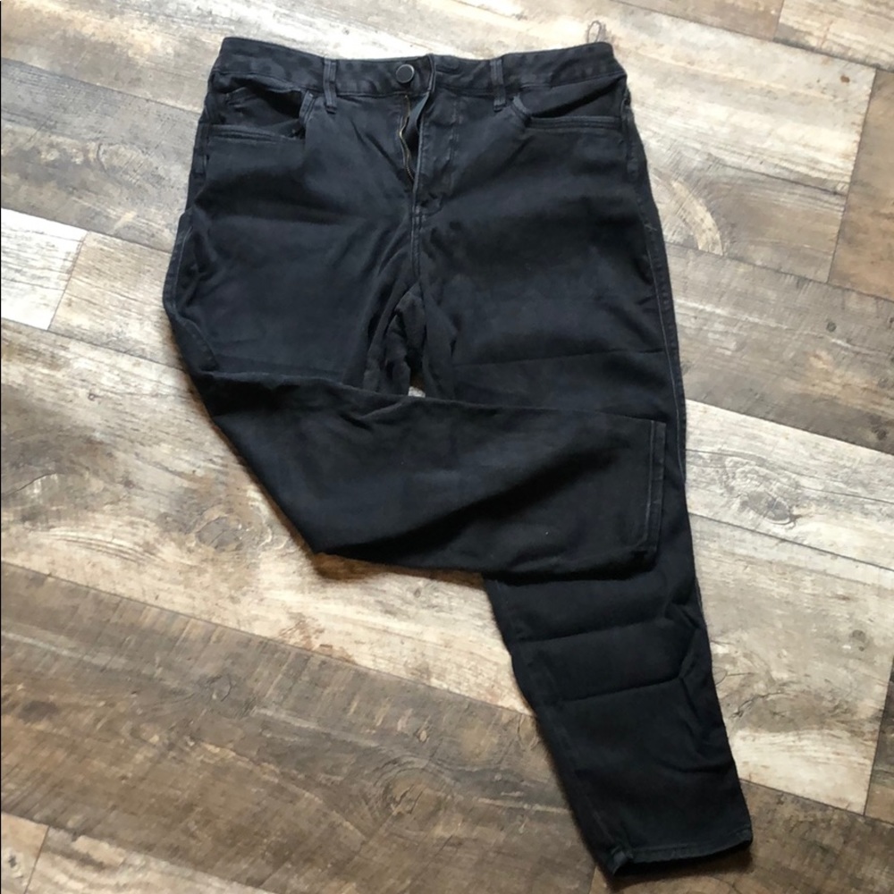 Black jeggings